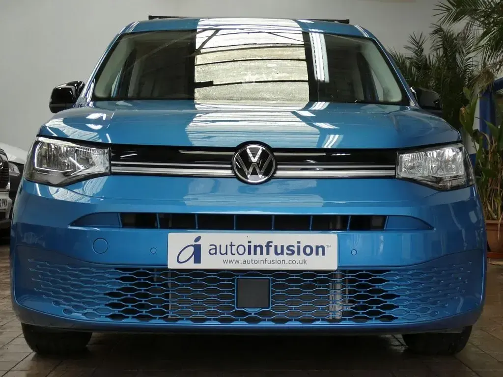 New VW Caddy Maxi S 122 HP (89 kW) 2025 Blue MPV