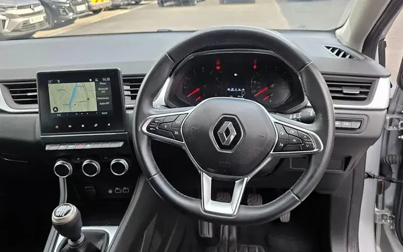 Used Renault Captur Evolution 91 HP (66 kW) 2022 Grey SUV