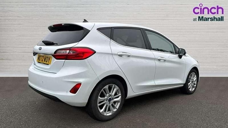 Used Ford Fiesta Titanium 100 HP (73 kW) 2023 White Hatchback