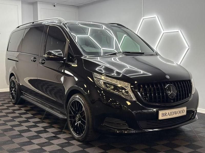 Black Used 2016 Mercedes V250 MPV | £31,990 (Good price) - Image 1/4