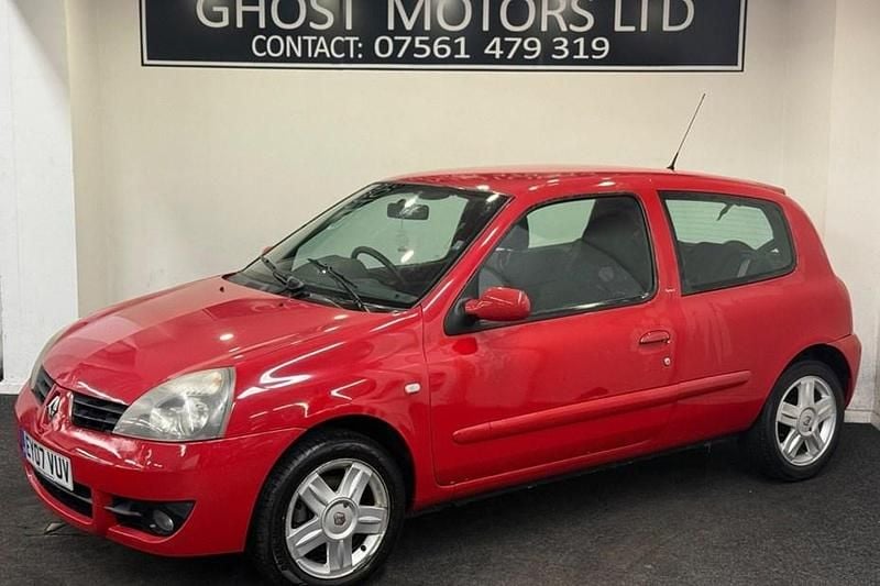 Used Renault Clio II Campus 2007 Red Hatchback