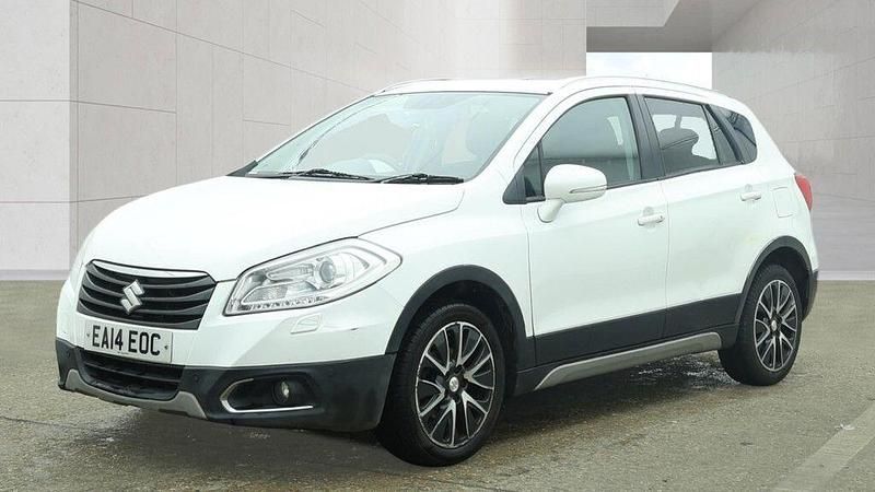 Used Suzuki SX4 S-Cross SZ5 120 HP (88 kW) 2014 White Hatchback