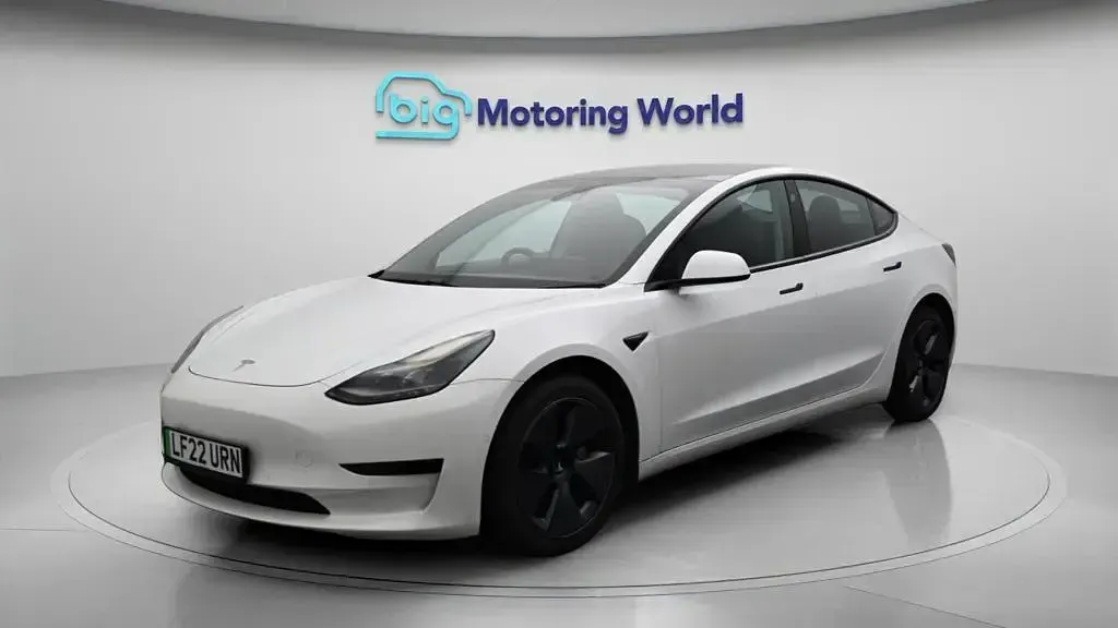 Used Tesla Model 3 Standard Range Plus 177 kW (241 HP) 2022 Sedan