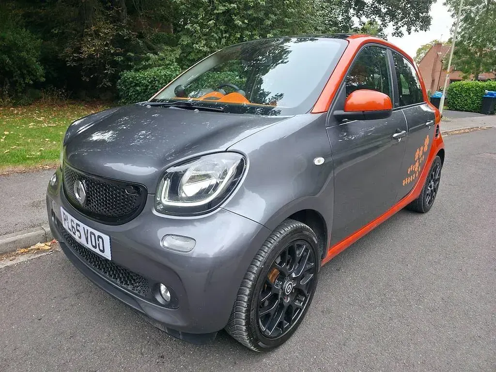 Used Smart ForFour Edition #1 90 HP (66 kW) 2016 Grey Hatchback