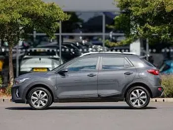 Used Kia Stonic 99 HP (72 kW) 2023 Grey SUV