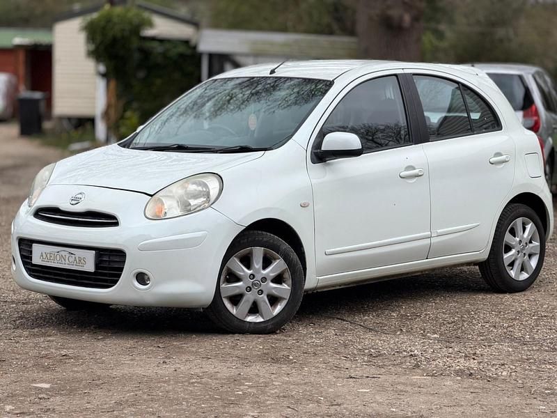 Begagnad Nissan Micra Acenta 2011 Vit Halvkombi