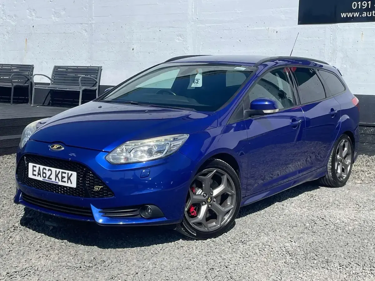 Used Ford Focus ST 250 HP (183 kW) 2012 Blue Estate
