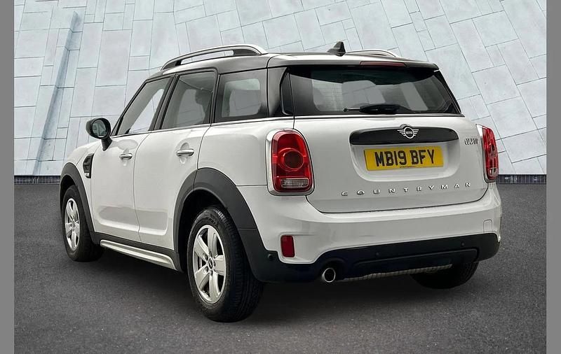 Used Mini Cooper Countryman Classic 134 HP (98 kW) 2019 White SUV