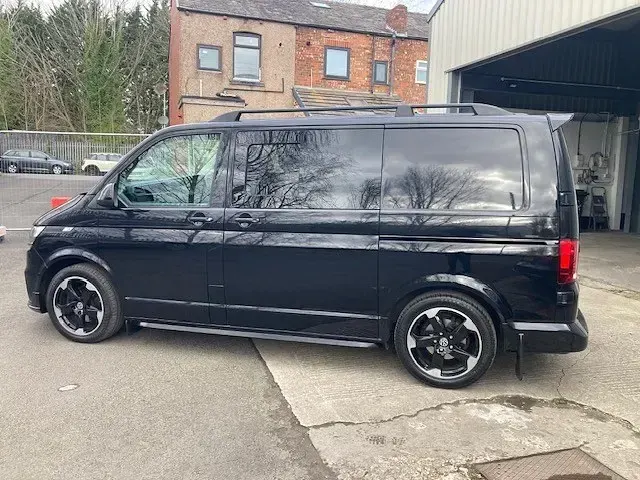 Usado VW Transporter Sportline 150 HP (110 kW) 2024 Preto Van