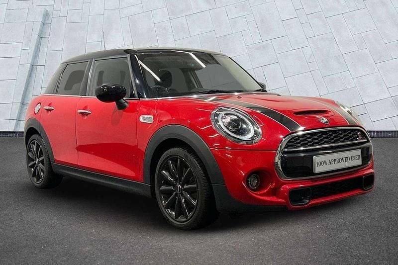 Red Used 2019 Mini Cooper S Classic Hatchback | £18,000 (Fair price) - Image 1/4