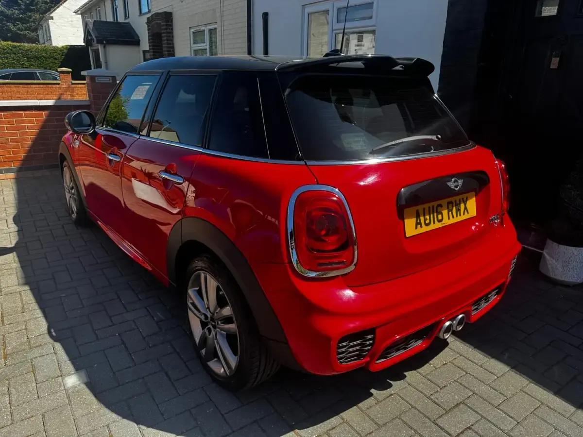 Used Mini Cooper S Hatch 170 HP (125 kW) 2016 Red Hatchback