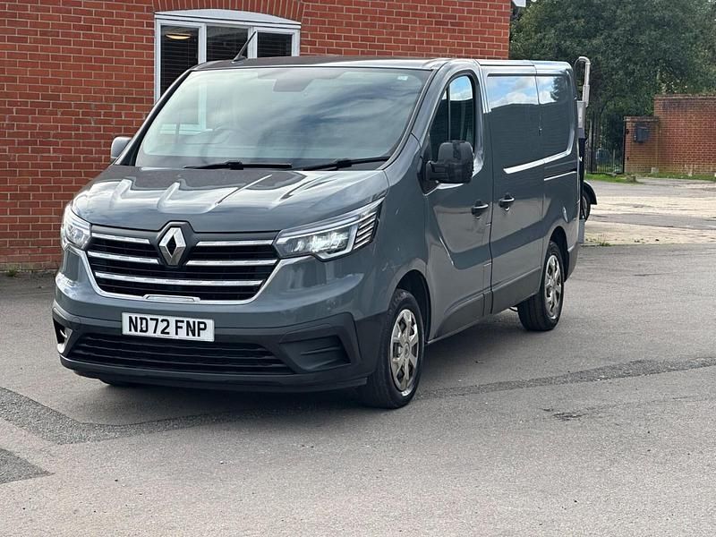 Used Renault Trafic Business 2022 Grey MPV