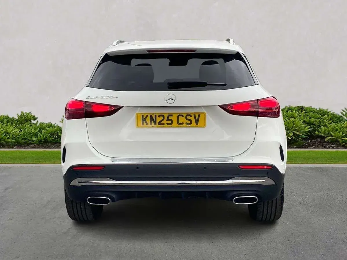 Used Mercedes GLA250 Executive 2025 White SUV