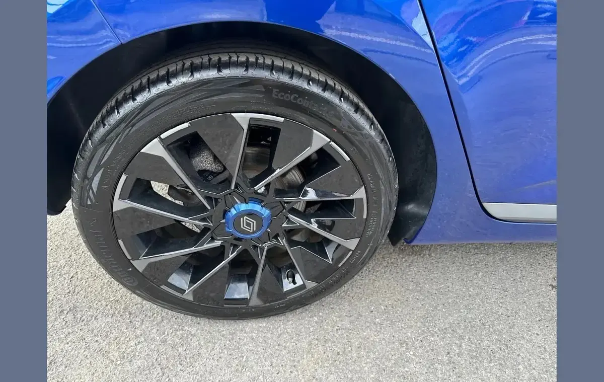 Gebraucht Renault Clio V Esprit Alpine 90 PS (66 kW) 2025 Blau Kleinwagen