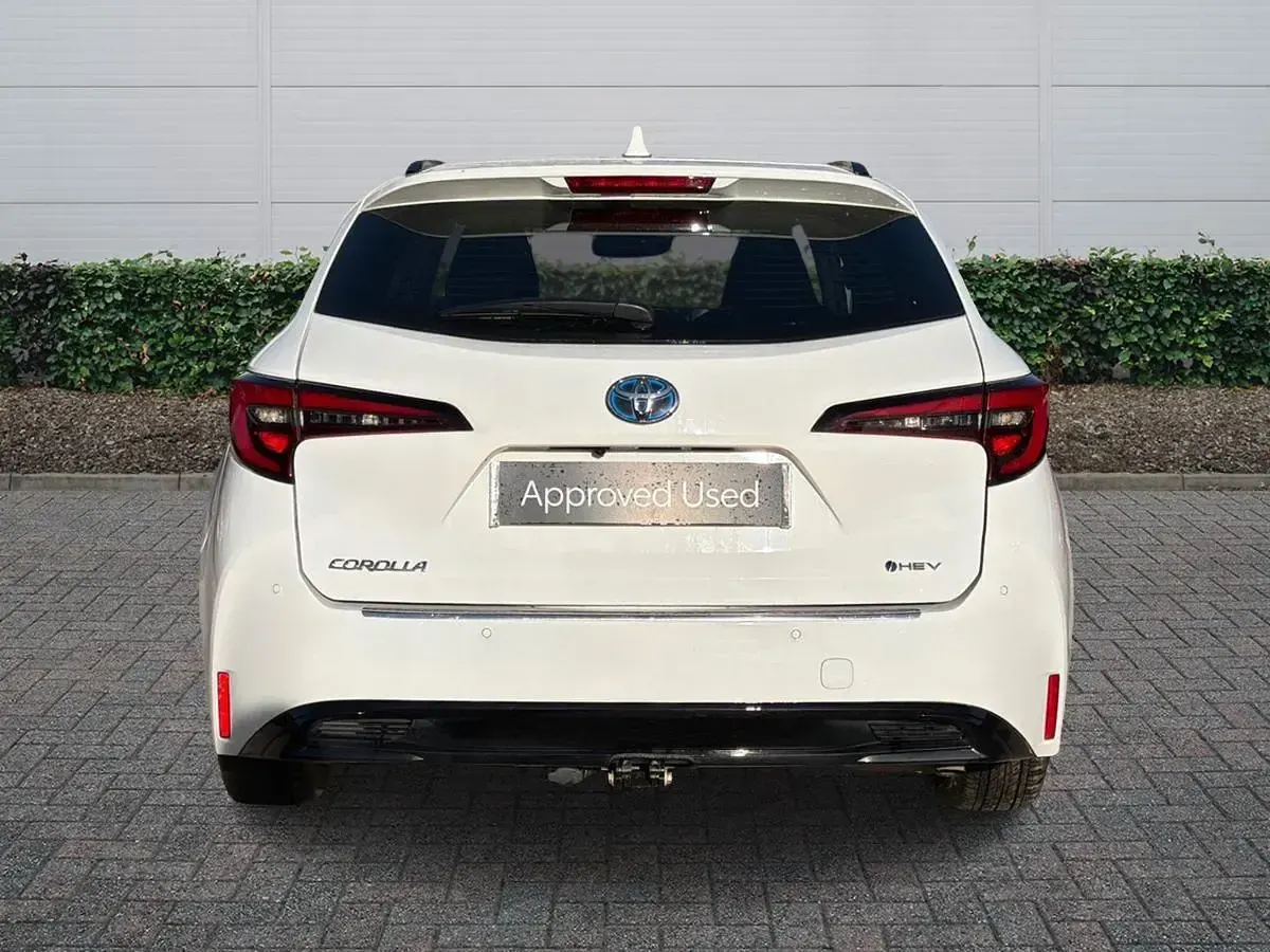 Used Toyota Corolla 140 HP (102 kW) 2025 White