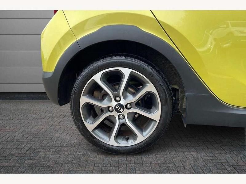 Used Kia Picanto X-Line 83 HP (61 kW) 2019 Green Hatchback