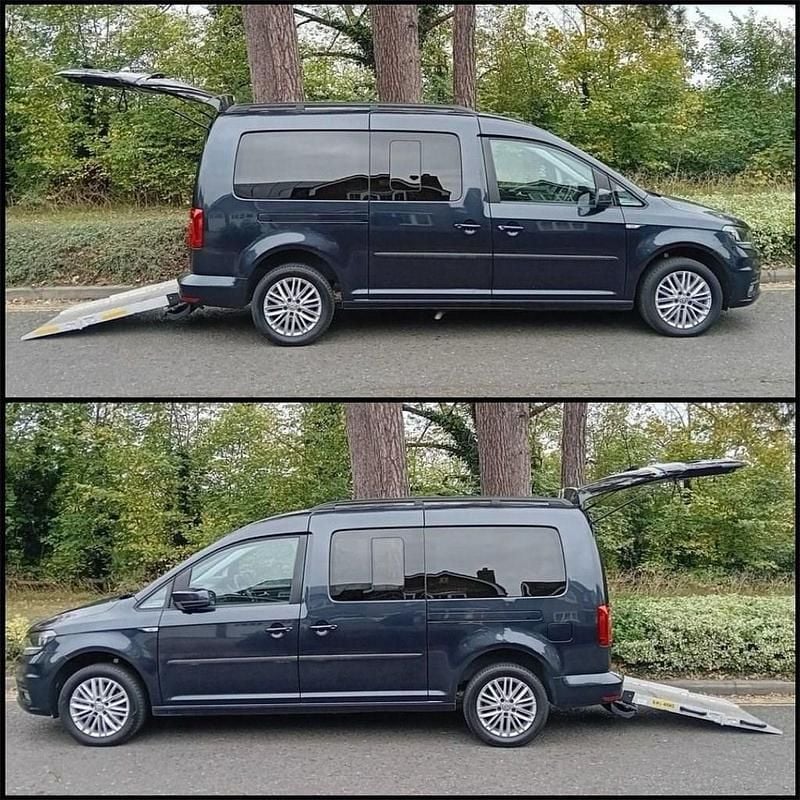 Used VW Caddy Maxi Life S 102 HP (75 kW) 2020 Blue MPV