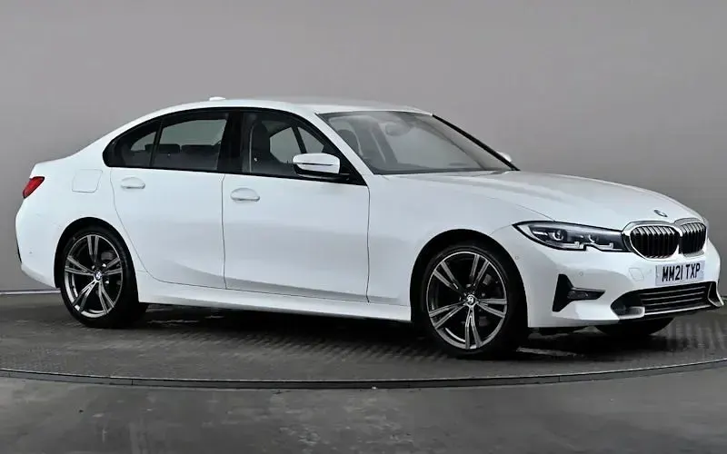 Used BMW 318 Sport Line 156 HP (114 kW) 2021 Sedan