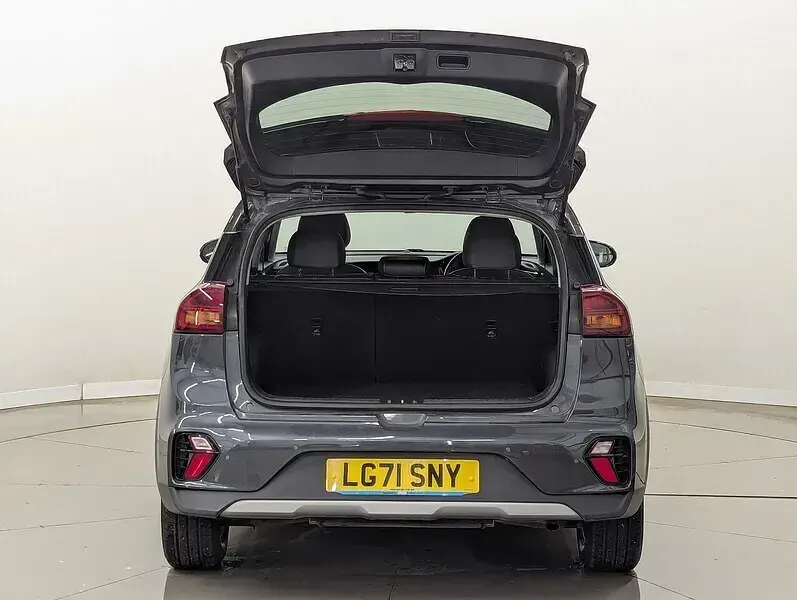 Used Kia Niro 141 HP (103 kW) 2021 Grey SUV