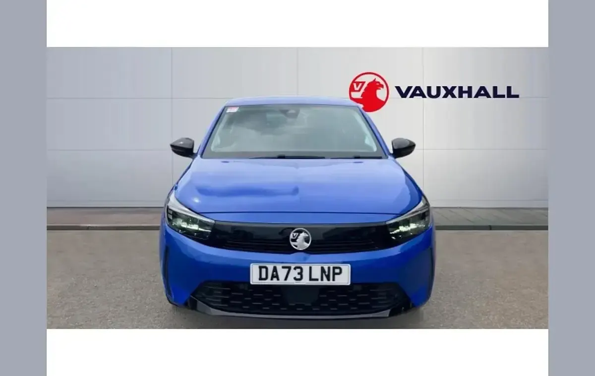 Used Vauxhall Corsa Design Edition 99 HP (72 kW) 2023 Blue Hatchback