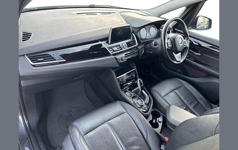 Used BMW 220 Luxury Line 188 HP (138 kW) 2019 Grey Estate