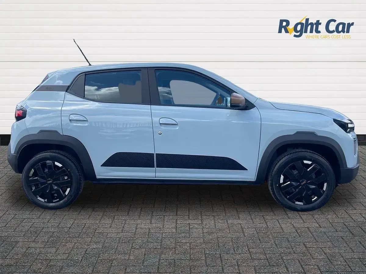 New Dacia Spring Extreme 75 kW (102 HP) 2026 Grey Hatchback