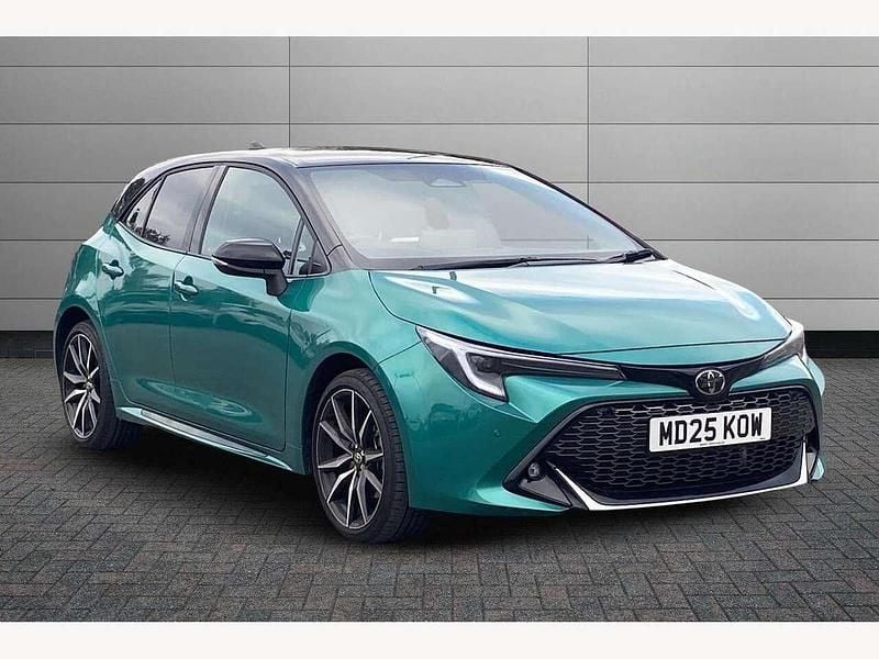 Super green with black roof Used 2025 Toyota Corolla Sport Hatchback | £27,991 (A bit pricey) - Image 1/3