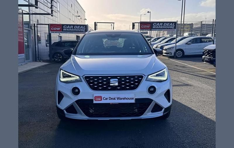 Used Seat Arona Xperience Lux 113 HP (83 kW) 2024 White SUV