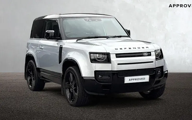 Used Land Rover Defender HSE Dynamic 300 HP (220 kW) 2023 SUV