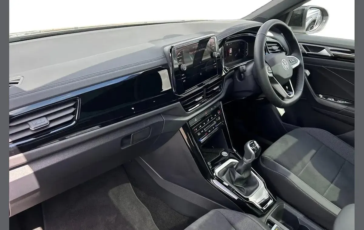 New VW T-Roc Design 113 HP (83 kW) 2026 Silver SUV