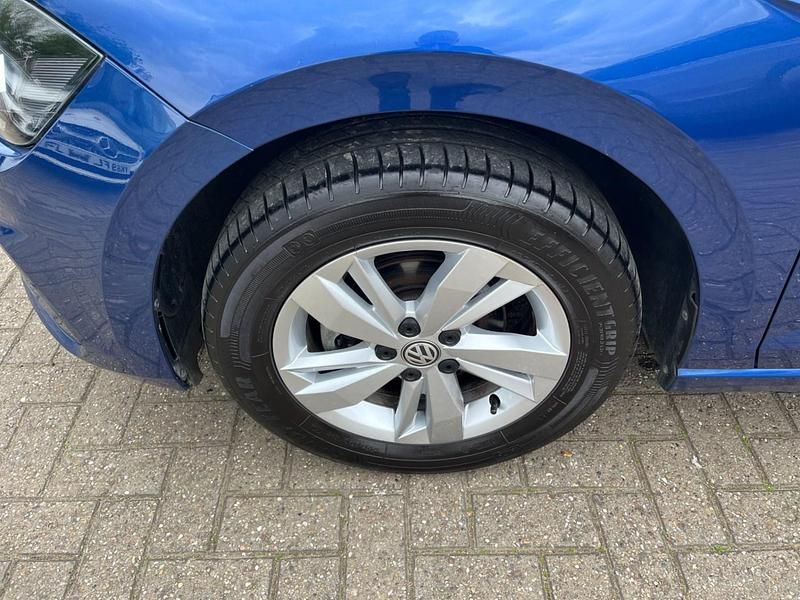 Used VW Polo SE 95 HP (69 kW) 2020 Blue Hatchback