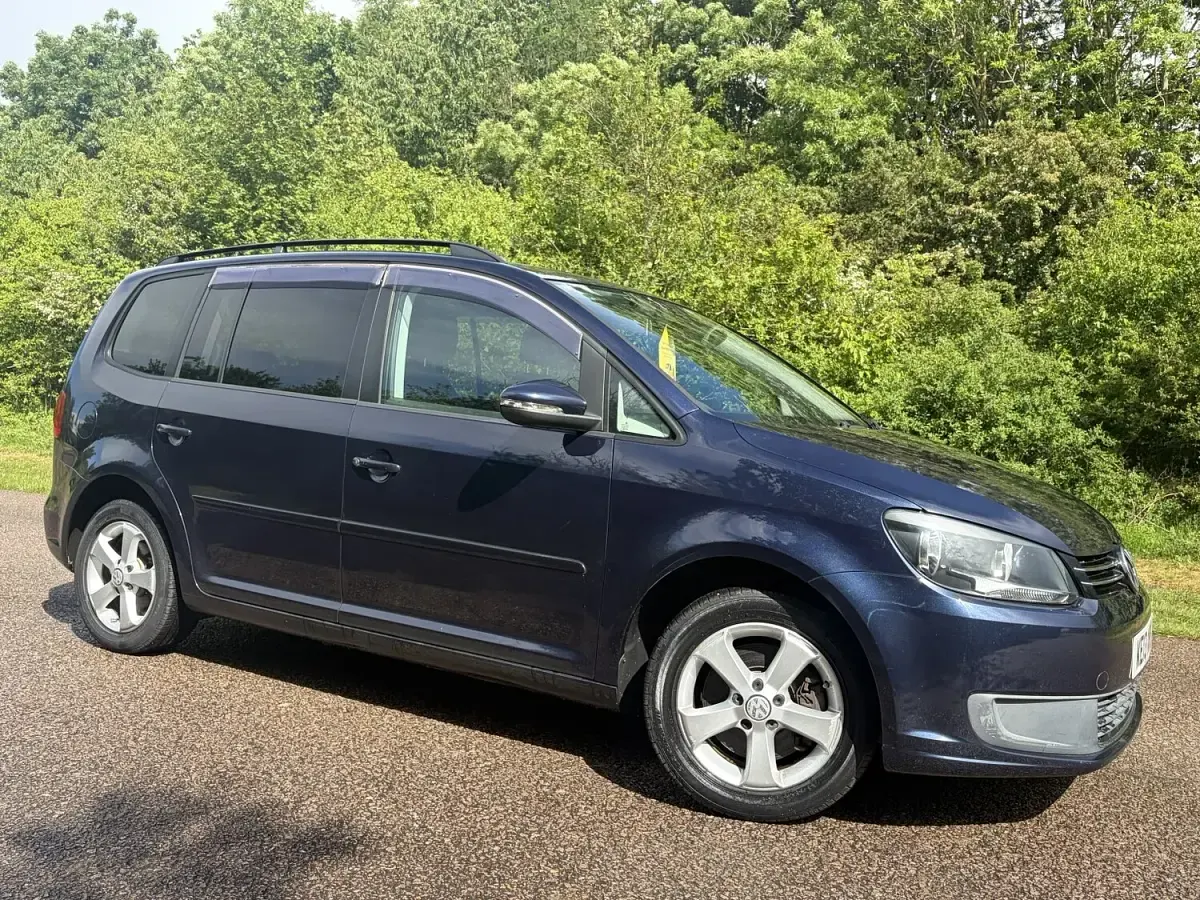 Used VW Touran SE 2025 Blue MPV