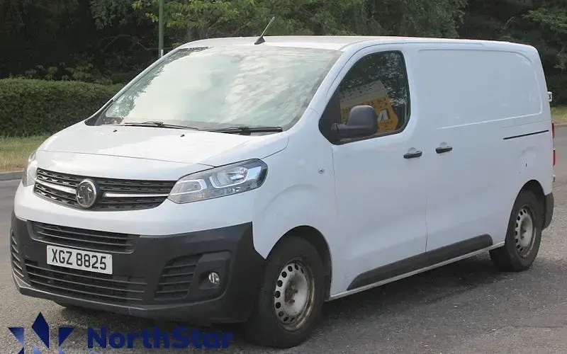Used Vauxhall Vivaro S 120 HP (88 kW) 2022 MPV