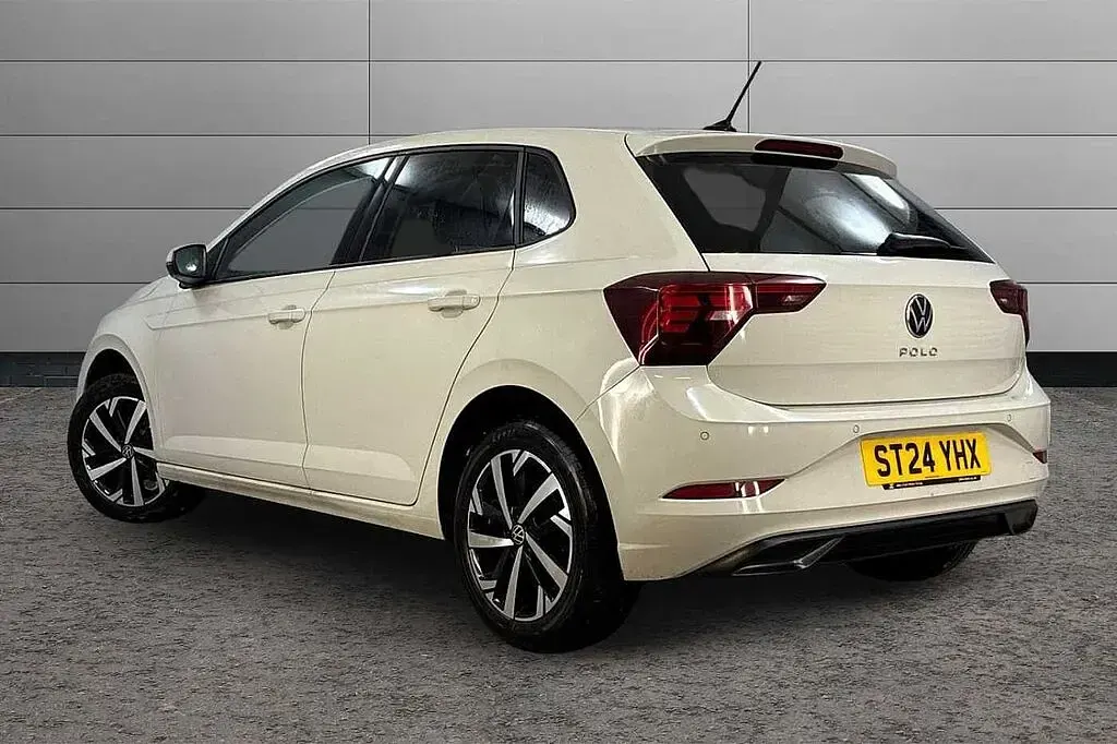 Used VW Polo 95 HP (69 kW) 2024 Hatchback