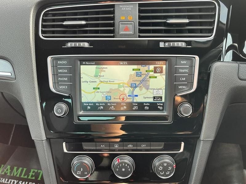 Used VW Golf VII R-line 2016 Red Hatchback