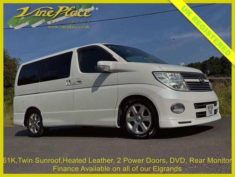 White Used 2010 Nissan Elgrand MPV | £11,500 (Fair price) - Image 1/3