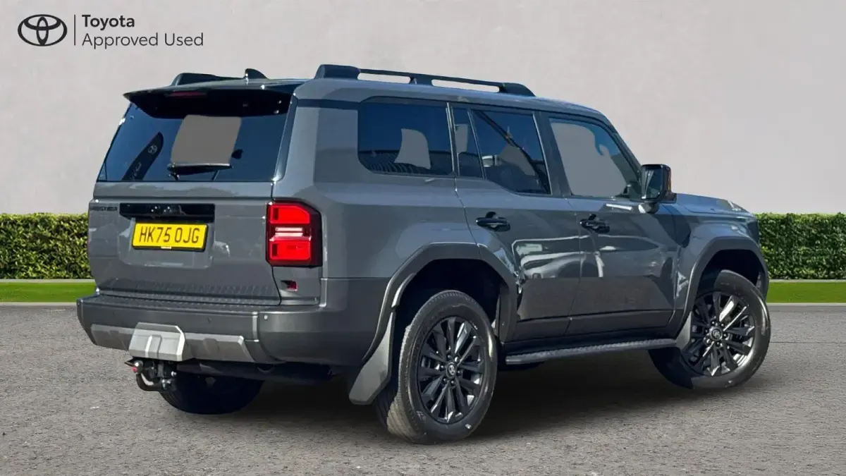 New Toyota Land Cruiser 205 HP (150 kW) 2025 Decuma grey Estate