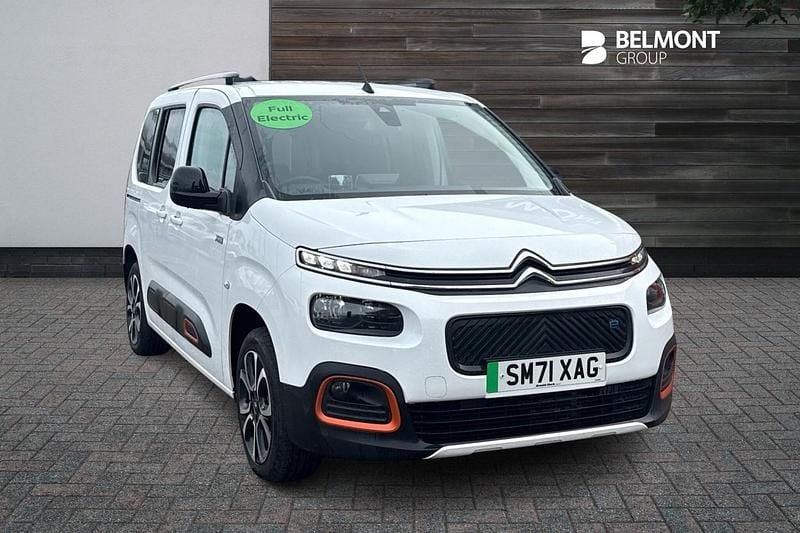White Used 2022 Citroën e-Berlingo XTR MPV | £15,995 (Fair price) - Image 1/4