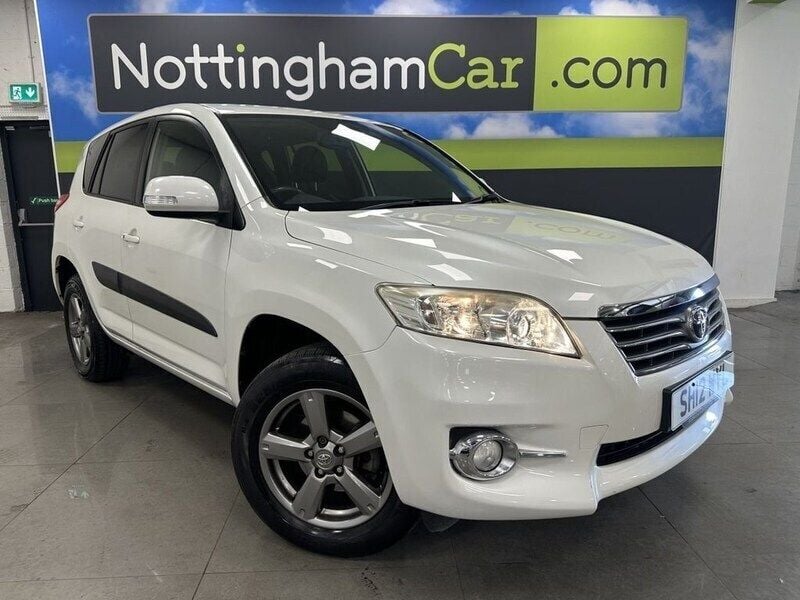 White Used 2012 Toyota RAV4 Multidrive S SUV | £11,295 (Fair price) - Image 1/4