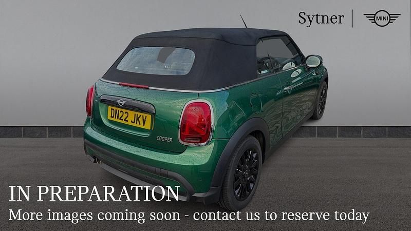 Used Mini Cooper Classic 134 HP (98 kW) 2022 Green Hatchback