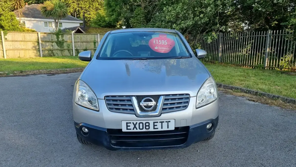 Used Nissan Qashqai Acenta 114 HP (83 kW) 2008 Silver SUV