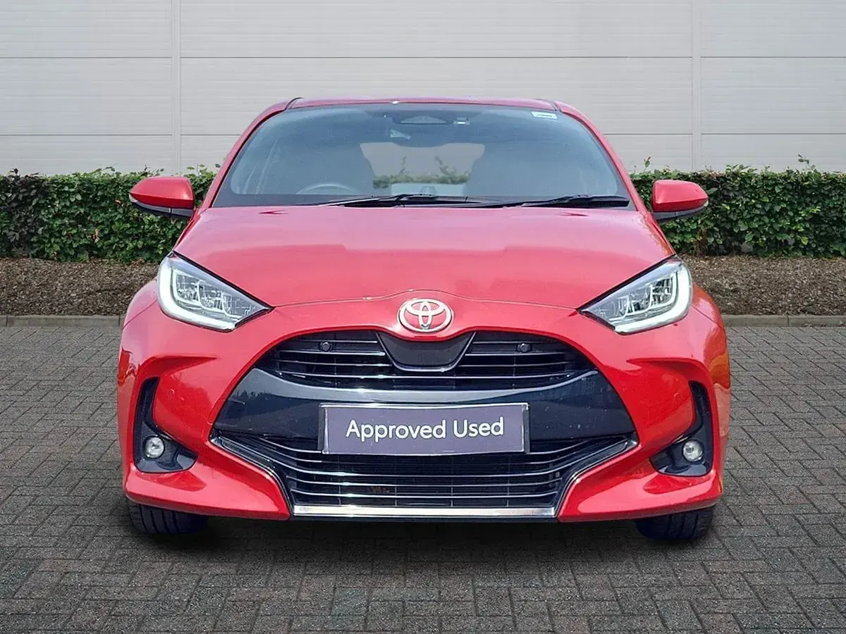 Used Toyota Yaris 116 HP (85 kW) 2024 Red Hatchback