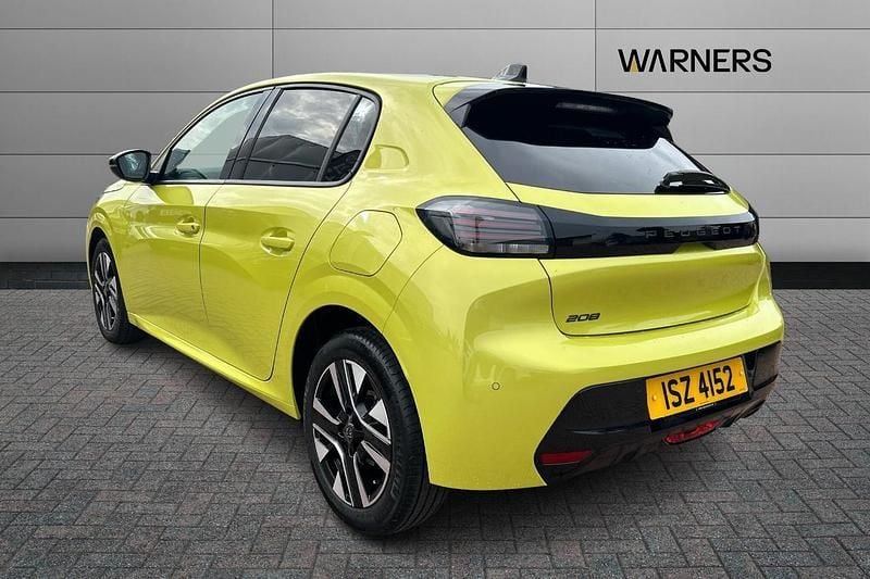 Used Peugeot 208 Allure 99 HP (72 kW) 2024 Yellow Hatchback