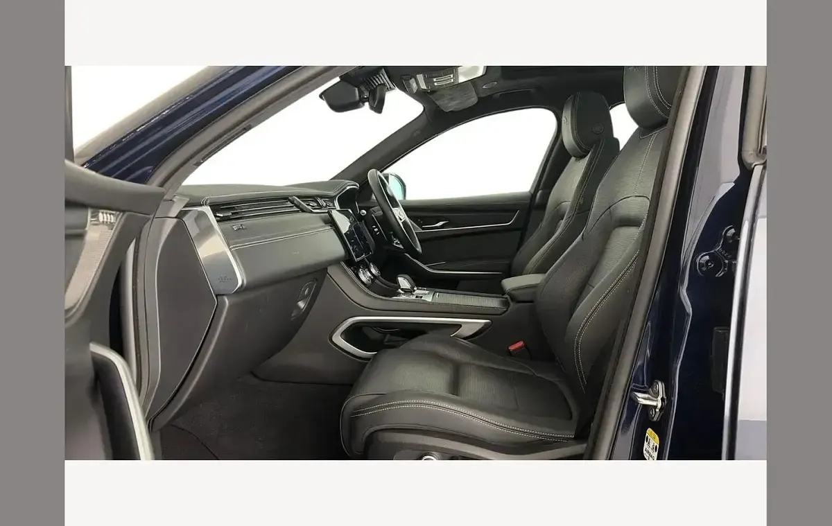 Used Jaguar F-Pace R-Dynamic 404 HP (297 kW) 2024 Portofino blue SUV