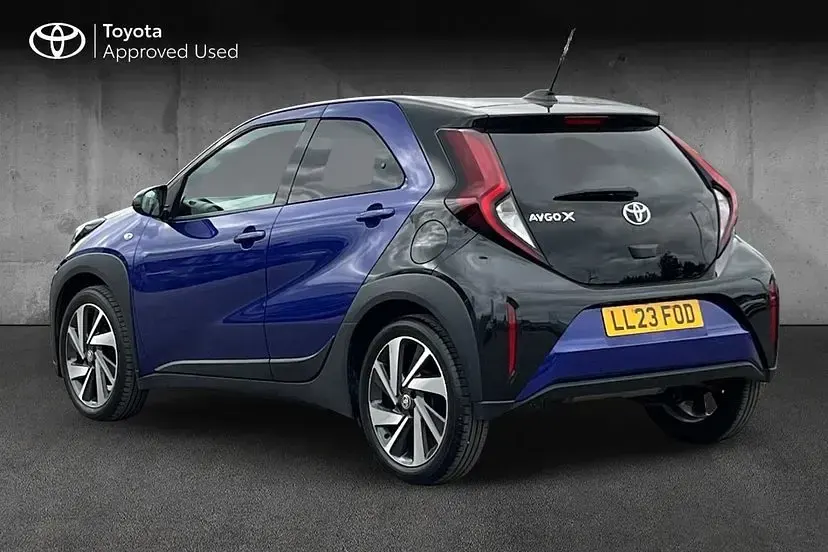 Used Toyota Aygo X 71 HP (52 kW) 2023 Juniper blue with black SUV