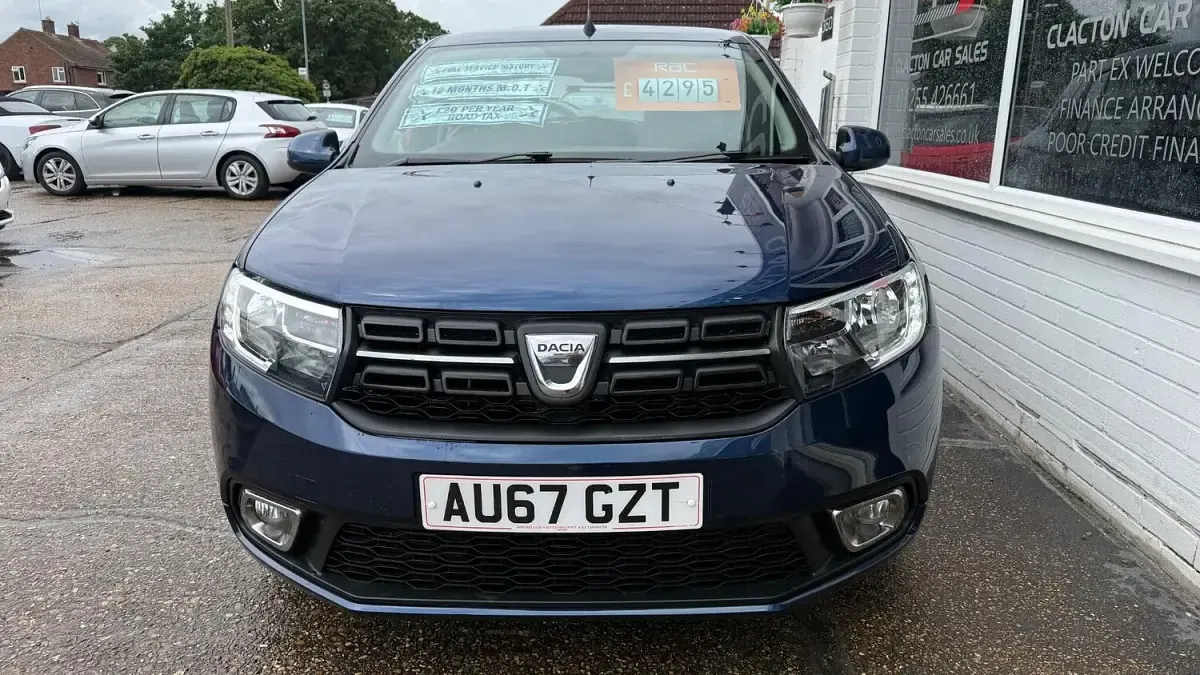 Used Dacia Sandero Lauréate 90 HP (66 kW) 2017 Blue Hatchback