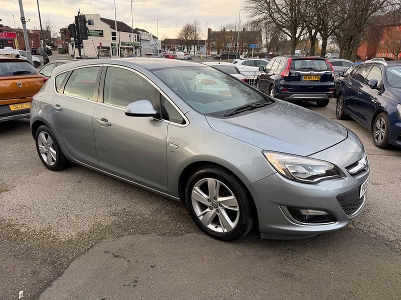Used Vauxhall Astra SRi 2013 Silver Hatchback