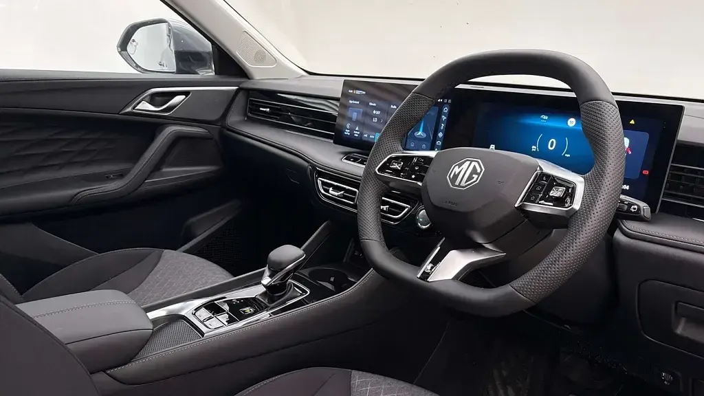 New MG HS SE 2025 Metallic  hampstead grey SUV