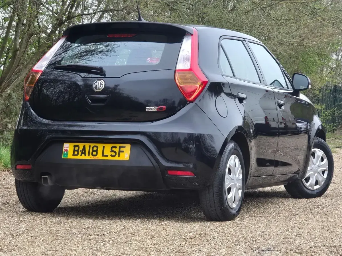 Used MG MG3 106 HP (77 kW) 2018 Black Hatchback