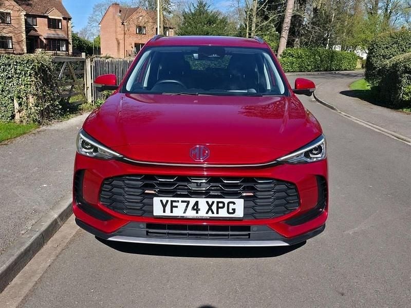 Used MG ZS Trophy 196 HP (144 kW) 2025 Red SUV